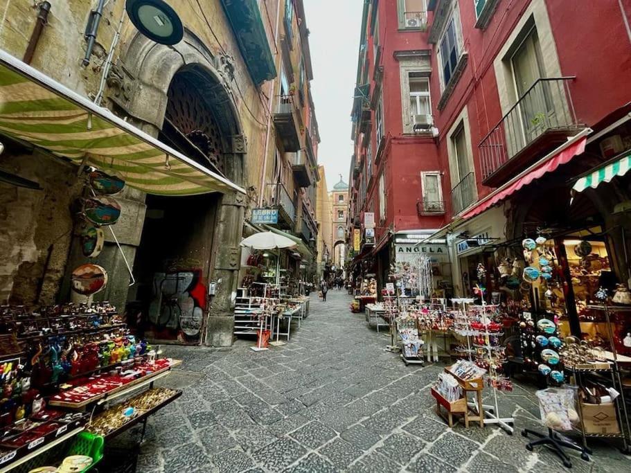 Casa San Gregorio Armeno Appartement Napels Buitenkant foto